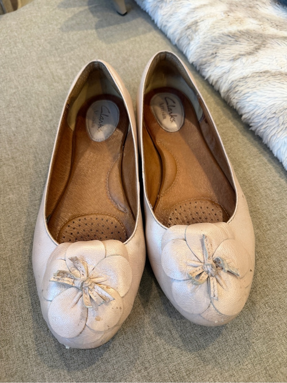Clarks Pink Leather Floral Toe Ballet Flats